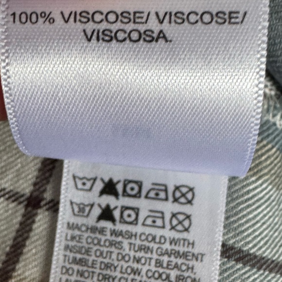 Lucky Brand Blue and White plaid soft button down Euc medium - Picture 5 of 5